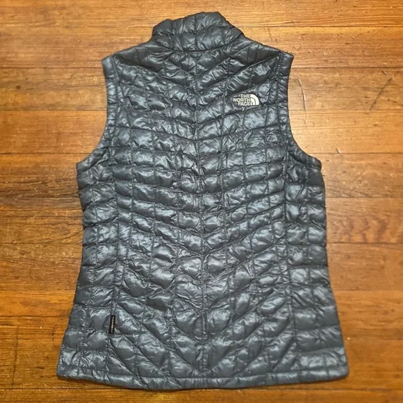 The North Face Vest #346N - Picture 2 of 4